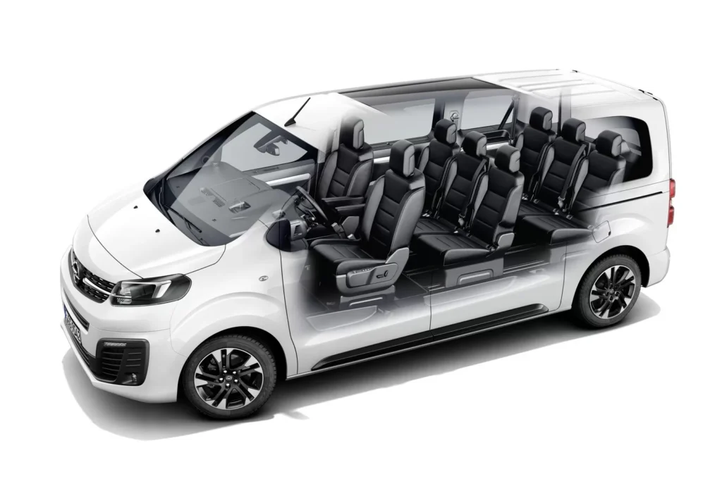 închiriere microbuz 8+1 București pentru transport angajați